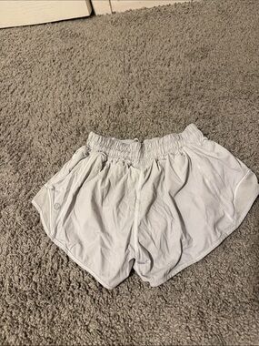 Lululemon Light Gray Women’s Shorts